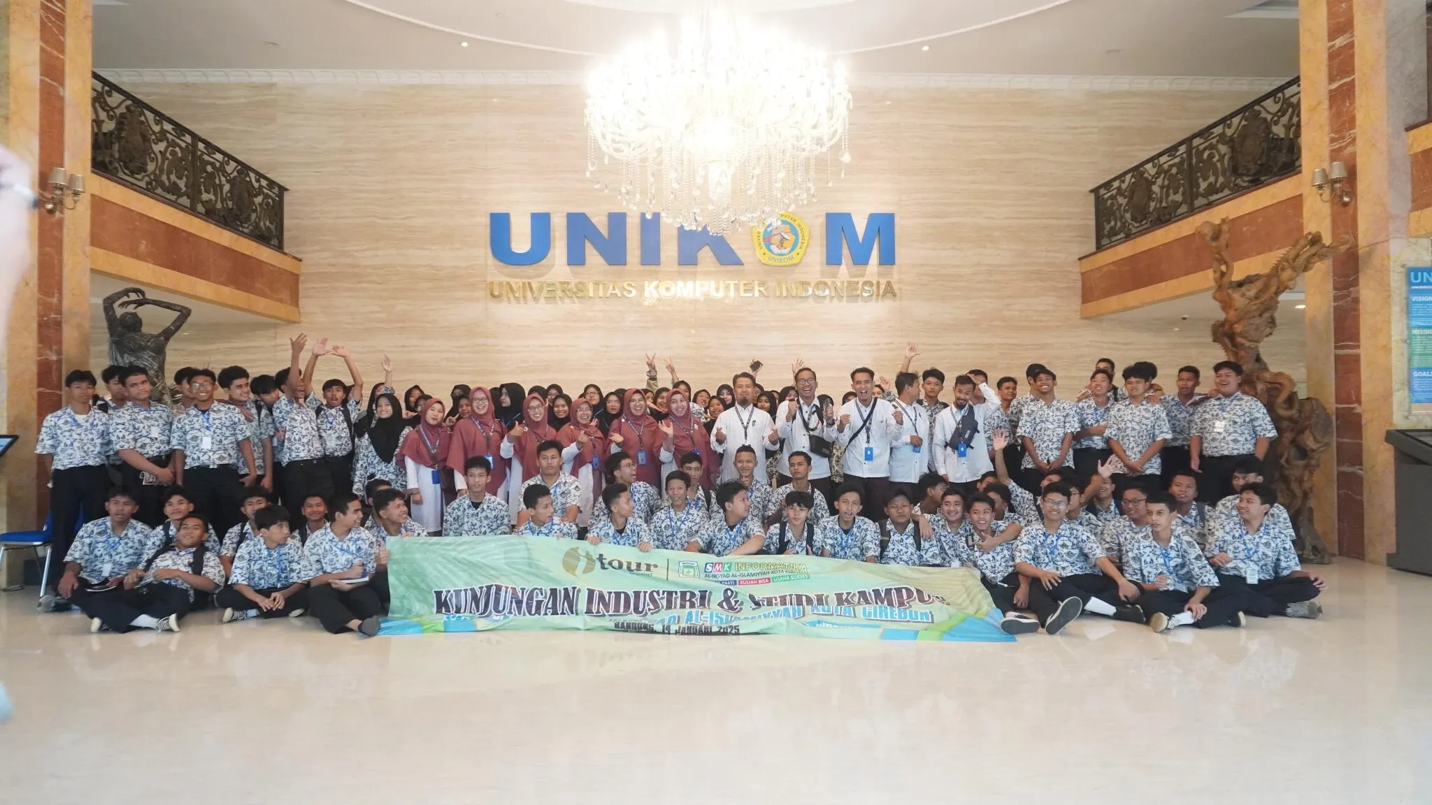 UNIKOM Sambut Kunjungan dari Smk Informatika Al-Irsyad Al Islamiyyah Cirebon