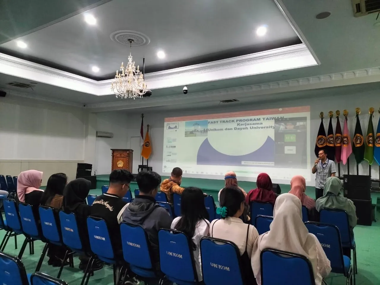 Peluang Kuliah Internasional: Program Fastrack Mahasiswa Sarjana Di FEB UNIKOM Menuju Universitas Dayeh Taiwan
