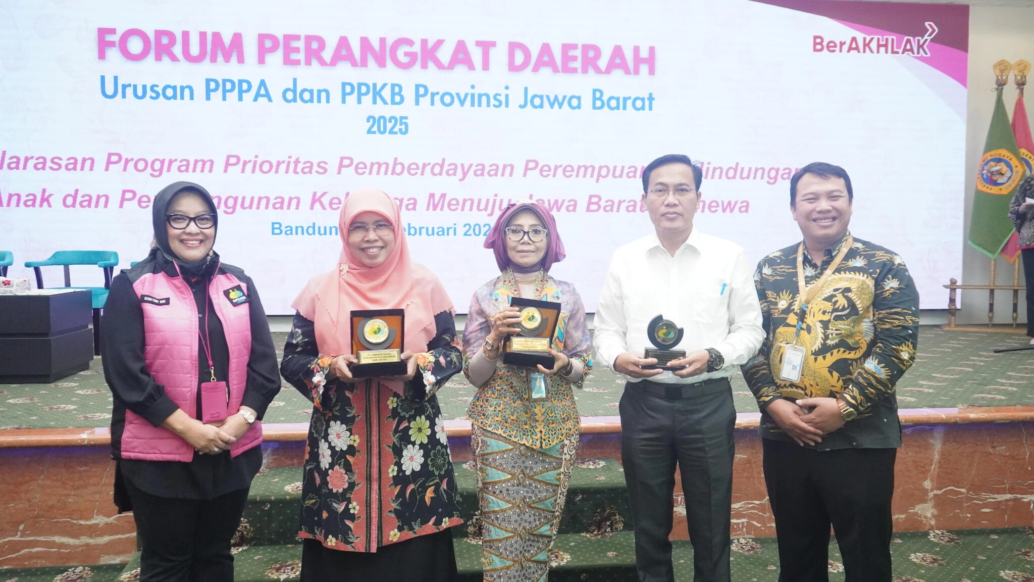 UNIKOM Menjadi Tuan Rumah Penyelenggara Forum Perangkat Daerah Urusan Pemberdayaan Perempuan Dan Perlindungan Anak (PPPA) Dan Pengendalian Penduduk Dan Keluarga Berencana (PPKB) yang Digelar oleh (DP3AKB) Provinsi Jawa Barat