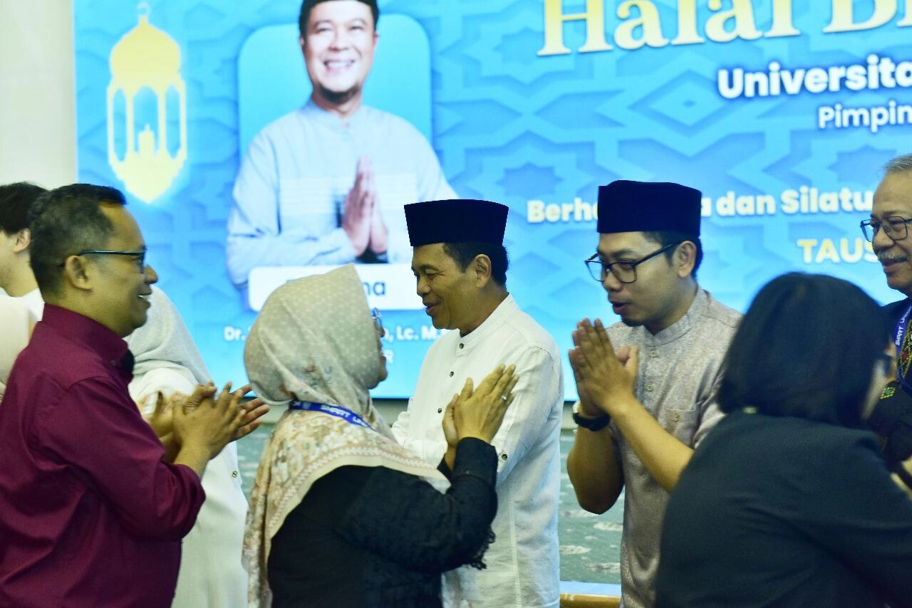 UNIKOM Gelar Halal Bihalal 1446 H Bertema “Berhari Raya dan Silaturahmi untuk Hati, Semangat untuk Prestasi”