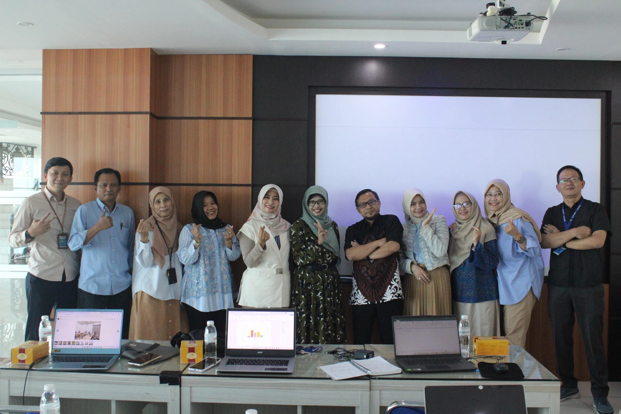 Menuju World Class University, Fakultas Ekonomi dan Bisnis Unikom Perkuat Integrasi Strategis dan Roadmap Riset Serta PKM