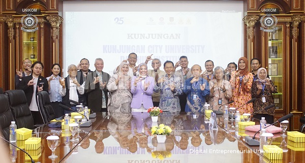 Perkuat Jejaring Internasional, Unikom Terima Kunjungan City University Malaysia & Hud Institute