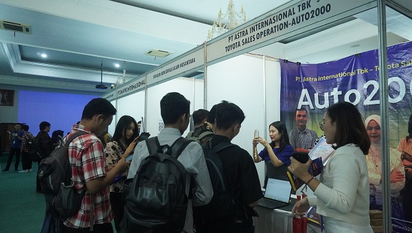 UNIKOM Gelar Job Fair 2025: Hadirkan 25 Perusahaan, Perluas Akses Karir bagi Mahasiswa dan Alumni