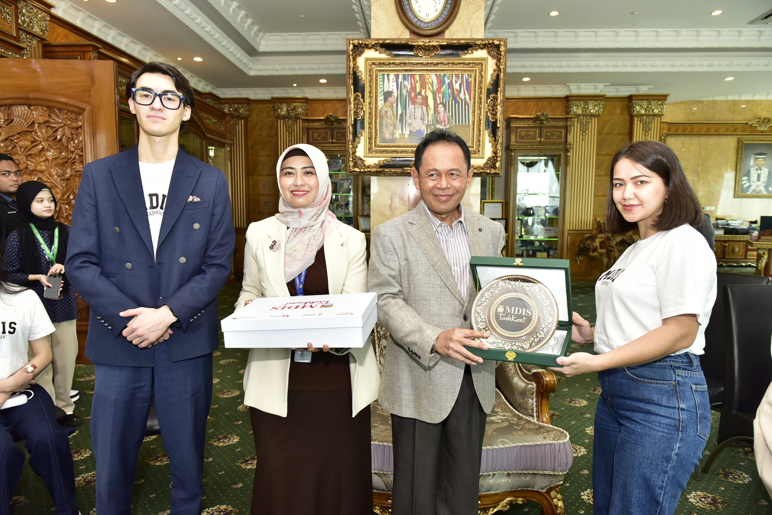 Perkuat Internasionalisasi Kampus, UNIKOM Sambut 64 Mahasiswa dan Dosen Internasional dalam Program Unikom Scholar 2025