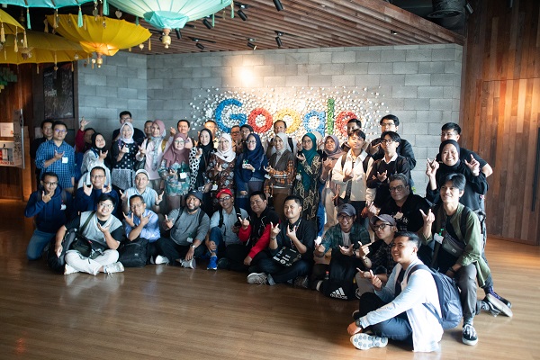 Pertemuan Kolaboratif UNIKOM dengan Google Indonesia: Bahas Implementasi Teknologi Artificial Intelligence untuk Penguatan Pendidikan Tinggi