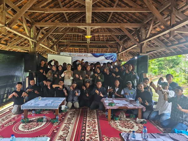 Kolaborasi FEB UNIKOM bersama Direktorat Kecerdasan Artifisial dan Ekosistem Teknologi Baru KOMDIGI Perkuat Kapasitas Pembudidaya Ikan Nila Melalui Bimtek Pengelolaan Keuangan Aplikatif