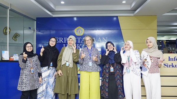 Direktorat Perpustakaan UNIKOM Gelar Pelatihan Penulisan bersama Pakar Internasional untuk Perkuat Budaya dan Pemahaman Publikasi