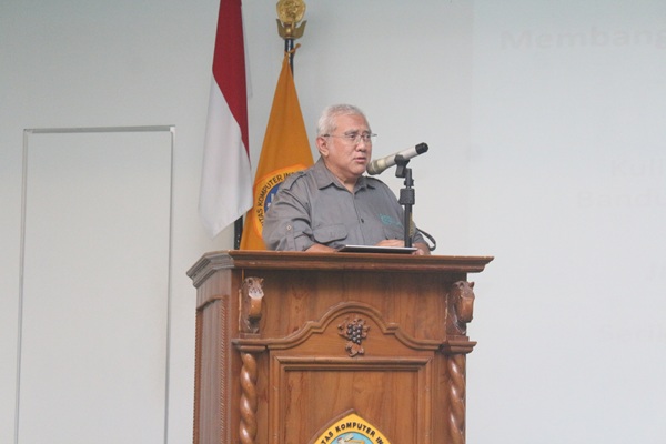 Program Studi Ilmu Komunikasi Unikom Gelar Kuliah Umum Bertema “Building A Sustainable Media Industry Among Business, Ethics And Innovation”