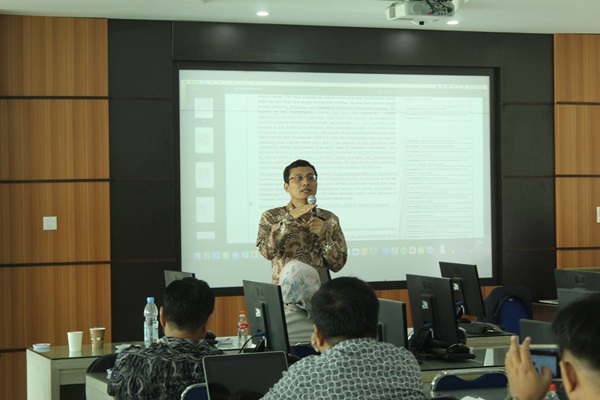 Kolaborasi Program Studi Ilmu Pemerintahan Unikom bersama KAPSIPI dan Adipsi: Tingkatkan Kualitas Publikasi Ilmiah Dosen di Unikom