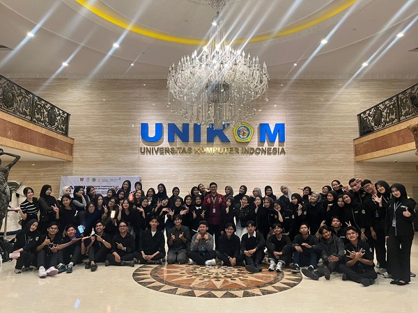 Menyongsong 2026, UKM KPM UNIKOM Ikuti Pembinaan dan Evaluasi Guna Perkuat Profesionalisme