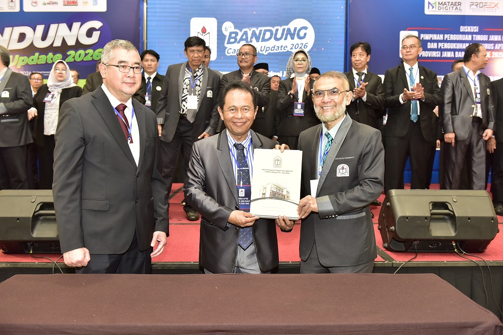 APTISI Resmi Lantik Ketua dan Pengurus APTISI Jawa Barat Periode 2025-2030: Siap Pimpin Transformasi Digital dan Perkuat Daya Saing PTS