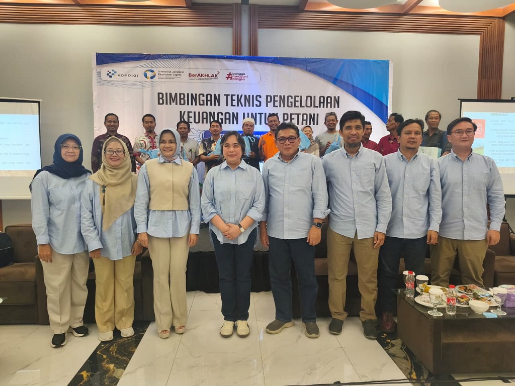 Perkuat Literasi Keuangan Petani, FEB UNIKOM Bersama KOMDIGI RI Gelar Bimtek Pengelolaan Keuangan di Sragen