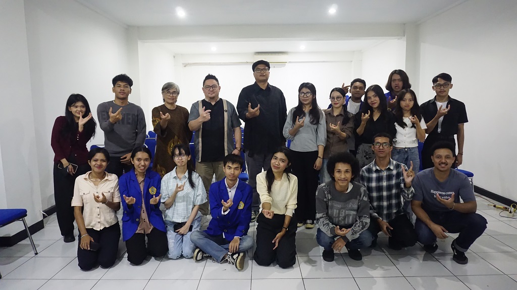 Keluarga Mahasiswa Katolik (KMK) UNIKOM Gelar Mentoring Agama Inspiratif: Dorong Penguatan Iman Dan Karakter Mahasiswa