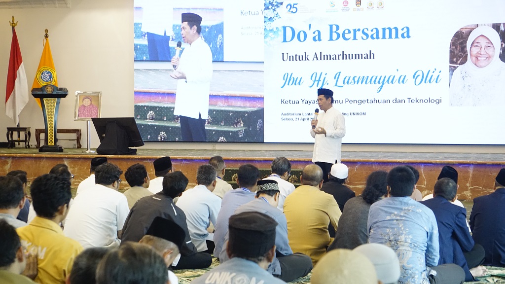 UNIKOM Gelar Do’a Bersama Penuh Khidmat Untuk Mengenang Ketua Yayasan Ilmu Pengetahuan Dan Teknologi Ibu Hj. Lasmaya’a Oli’i, Sosok Inspiratif Dunia Pendidikan