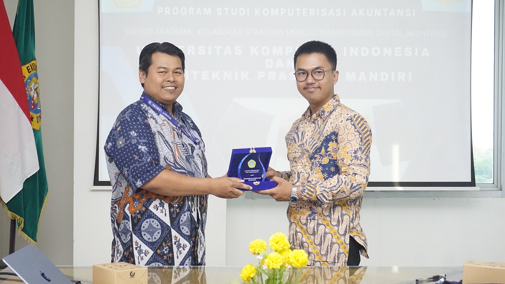 Perkuat Sinergi Pendidikan Vokasi, Prodi Komputerisasi Akuntansi UNIKOM Terima Benchmarking dan Jalin Kerja Sama dengan Politeknik Prasetiya Mandiri Bogor