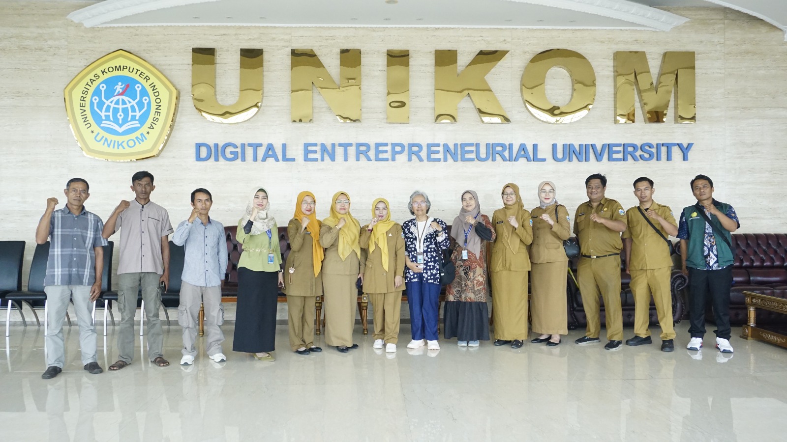 Unikom Kolaborasi Dengan Dinas Pertanian Garut Kembangkan Aplikasi “Sicantik”: Perkuat Transformasi Digital Pertanian