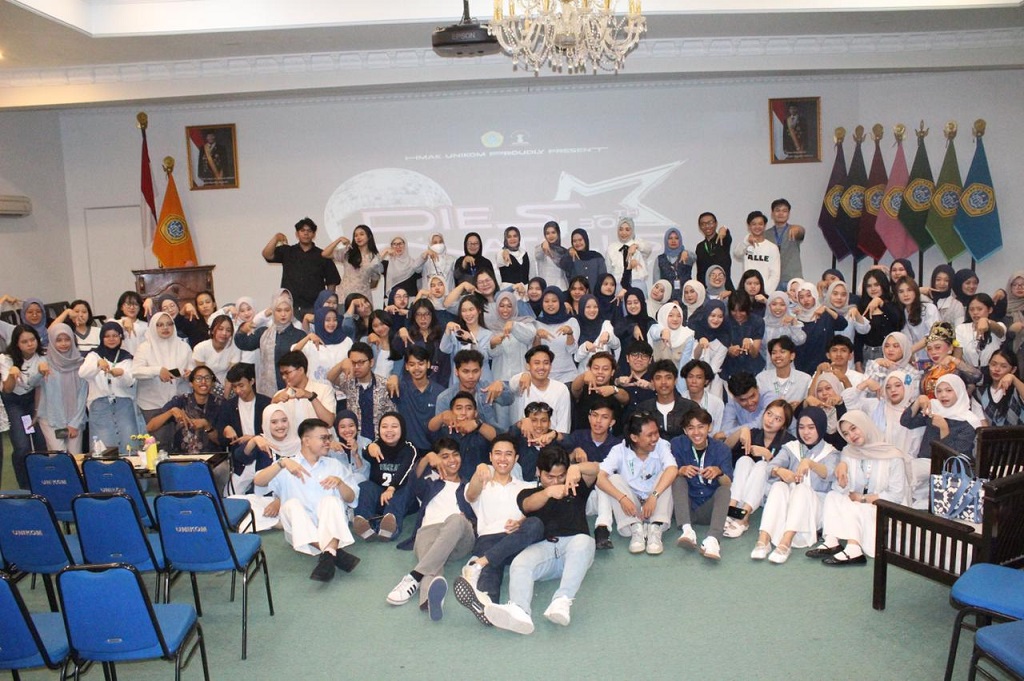 Rayakan Tiga Dekade Perjalanan Organisasi HMAK UNIKOM Gelar Dies Natalis Ke-30 Bertema “Sky-Disc”