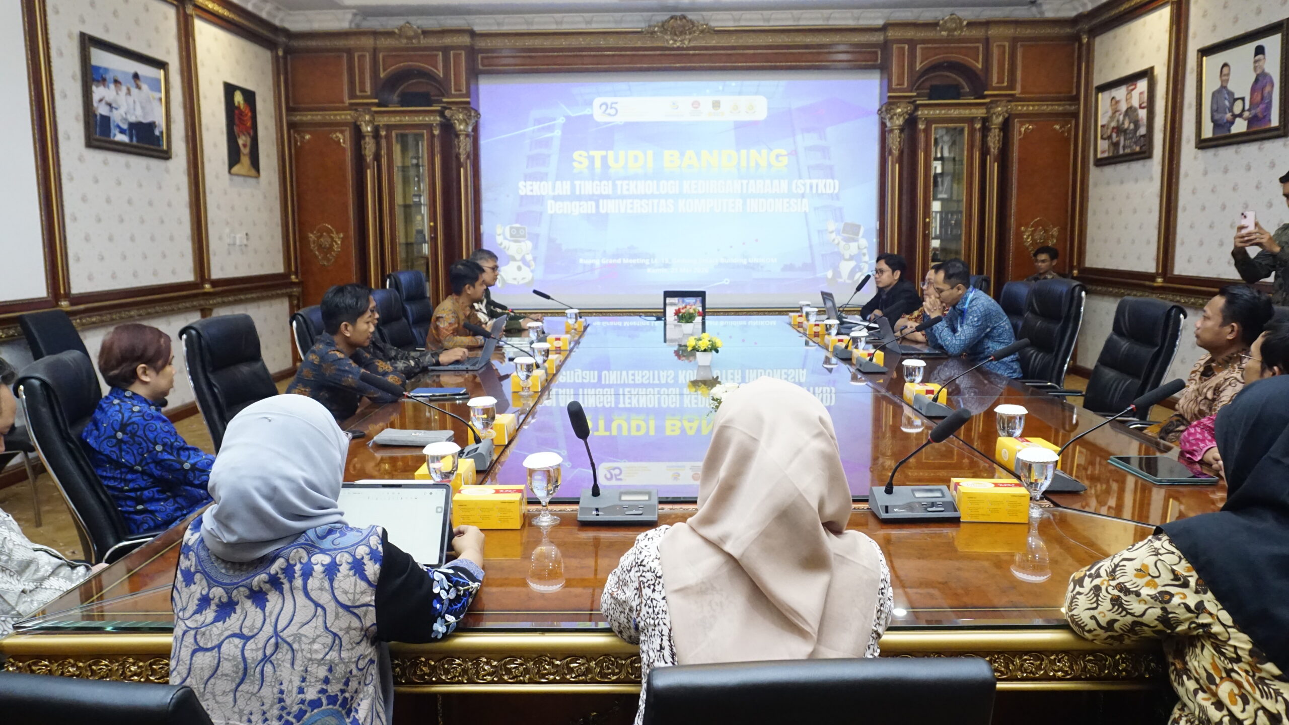 UNIKOM Terima Kunjungan Benchmarking STTKD Yogyakarta Perkuat Kolaborasi Dan Peningkatan Mutu Perguruan Tinggi