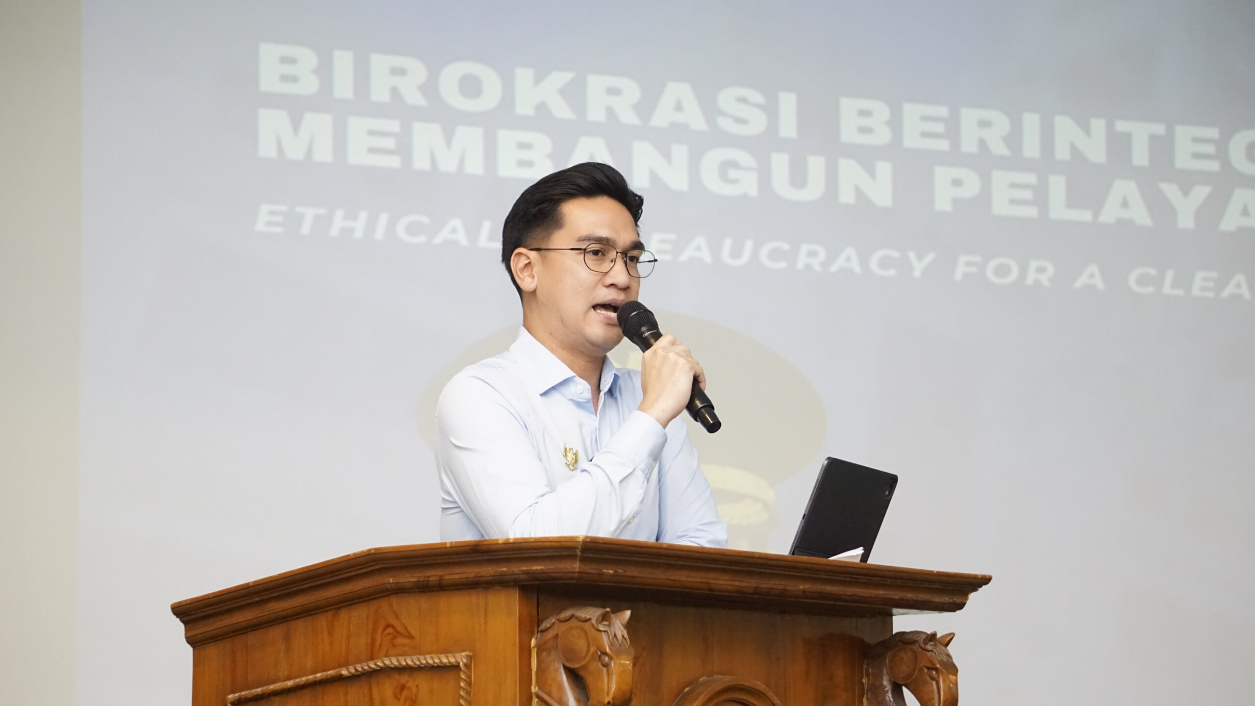 “Etika Perilaku Birokrasi Tidak Korup” FISIP UNIKOM Gelar Kuliah Umum Hadirkan Wakil Bupati Sumedang