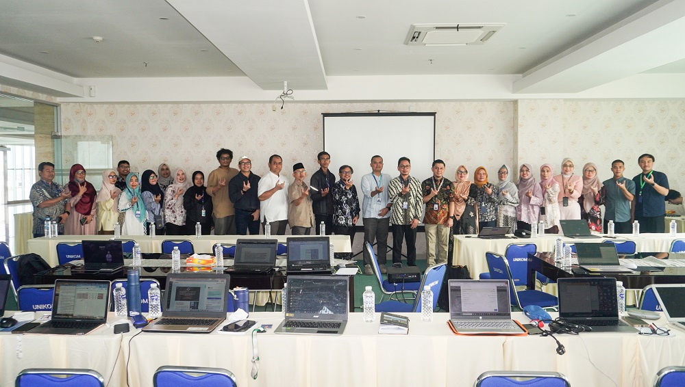 Dari Ide Kreatif Menuju Proposal Prospektif, Direktorat Ap2sc Unikom Gelar Seminar Strategis Dorong Dosen Raih Hibah Riset Dan Inovasi Untuk Indonesia Maju 2026
