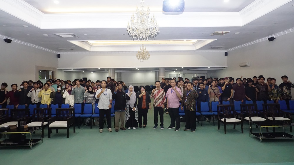 Hadapi Era Generative AI, FTIK UNIKOM Gelar Seminar untuk Bekali Mahasiswa Optimalkan AI dalam Penelitian Teknik dan Finansial