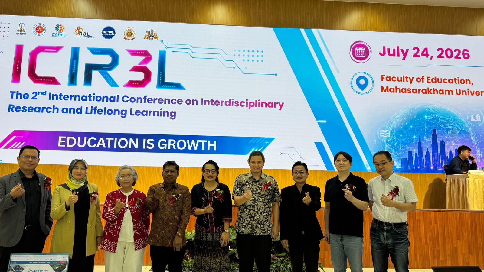 Perkuat Eksistensi Global, Direktur International Program Unikom Hadir Sebagai Keynote Speaker Di Mahasarakham University Thailand: Bahas Smart University Hingga Student Mobility