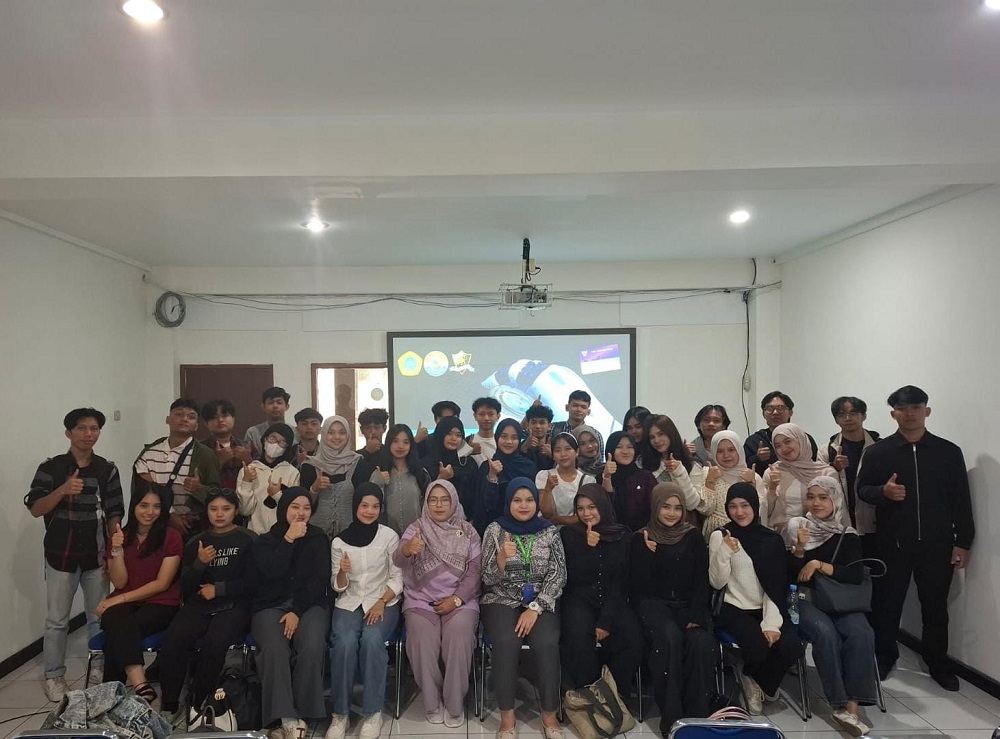 Kolaborasi Pkm Divisi Beasiswa Unikom Dan Politeknik Pajajaran Icb Bandung, Bekali Mahasiswa Kip Kuliah Dengan Literasi Keuangan Guna Cegah Cybercrime