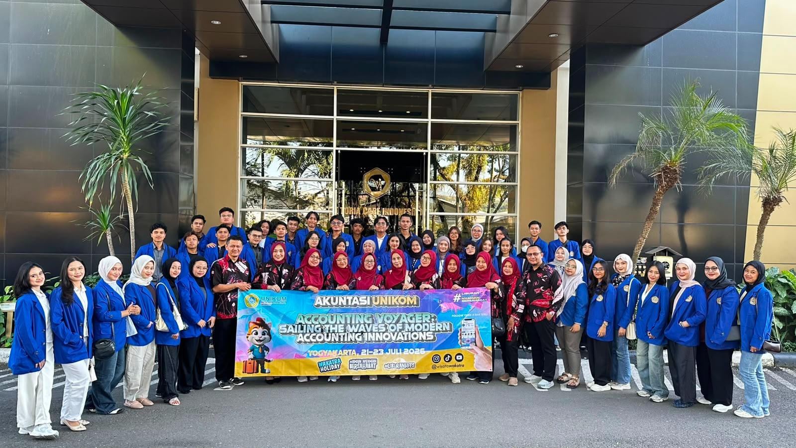 Belajar dari Dunia Industri, Mahasiswa Prodi Akuntansi FEB UNIKOM dalami Peran Finance dan Accounting di PT Victoria Care