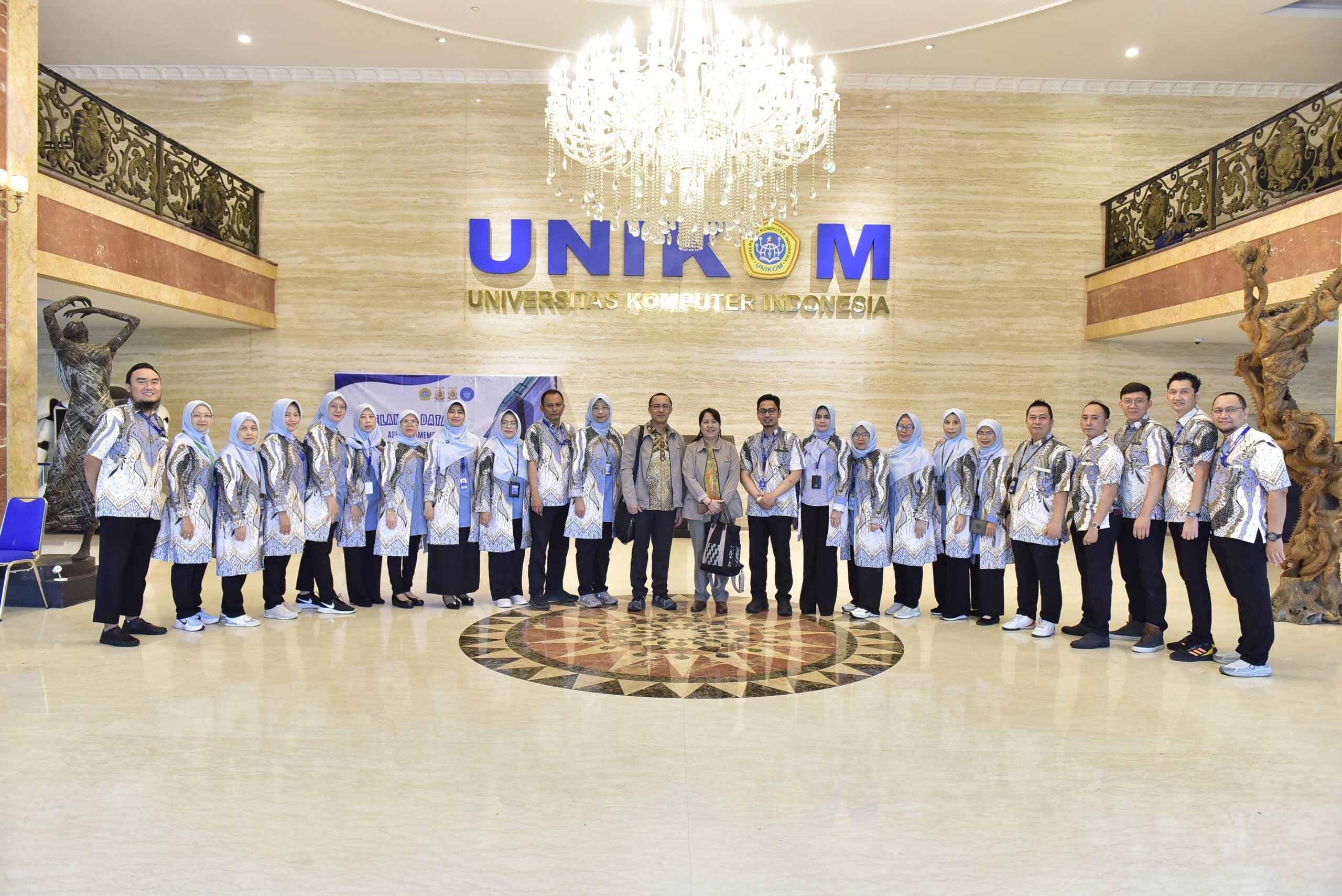 Prodi Manajemen FEB Unikom Raih Akreditasi Unggul Siap Perkuat Inovasi Dan Daya Saing Lulusan